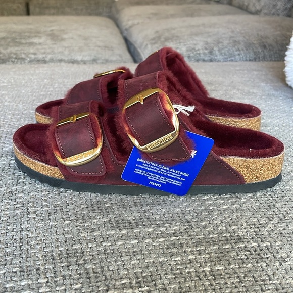 NWT BIRKENSTOCK BIG BUCKLE Leather Arizona Fur Sandals! - Picture 6 of 12